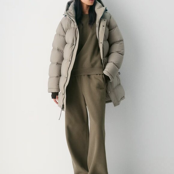 Aritzia The Super Puff Mid - Modern Taupe - Size XS - Picture 13 of 16